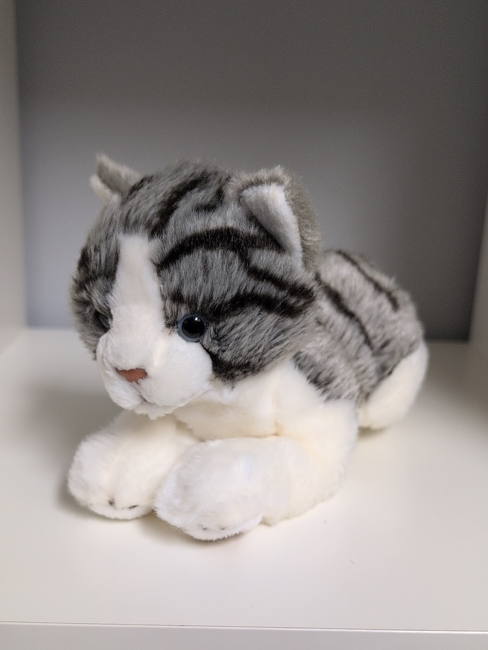 Webkinz Signature Grey Tabby Cat Small Laying Plush Y2K GANZ Collectible